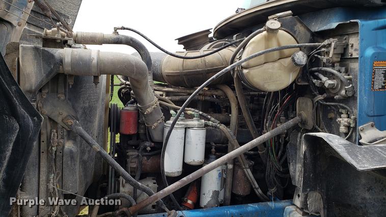 image for item DF3412 1996 Mack CH613 dump truck