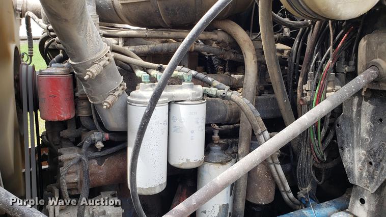 image for item DF3412 1996 Mack CH613 dump truck