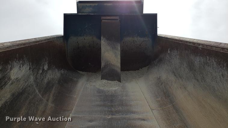 image for item DF3412 1996 Mack CH613 dump truck