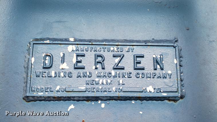 image for item DF3412 1996 Mack CH613 dump truck