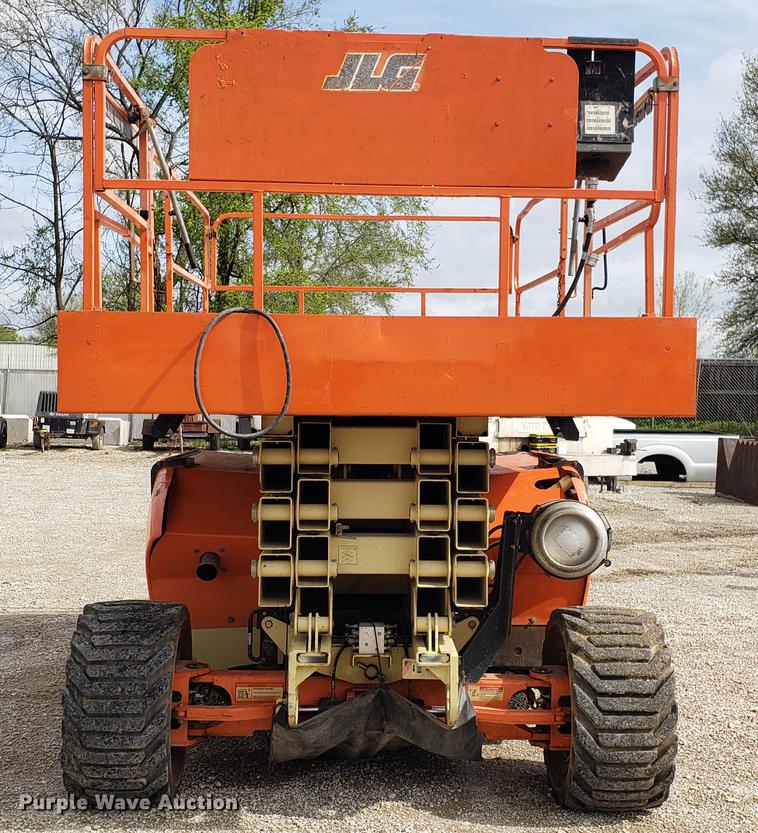 image for item DF3416 JLG 4394RT scissor lift