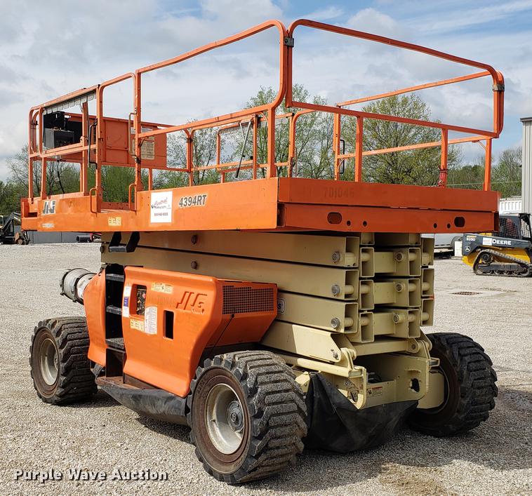 image for item DF3416 JLG 4394RT scissor lift