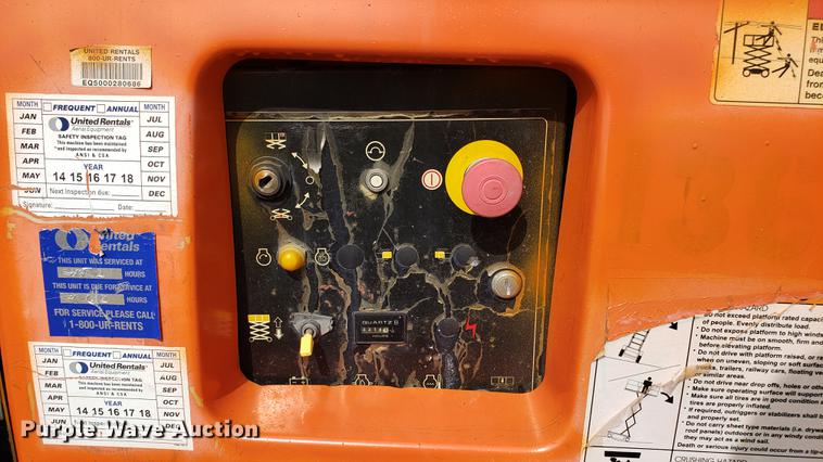 image for item DF3416 JLG 4394RT scissor lift