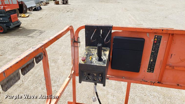 image for item DF3416 JLG 4394RT scissor lift