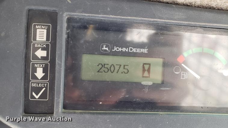 image for item DF3428 2010 John Deere 323D skid steer