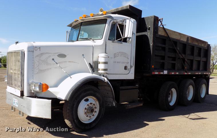image for item DF4467 1997 Peterbilt 357 dump truck