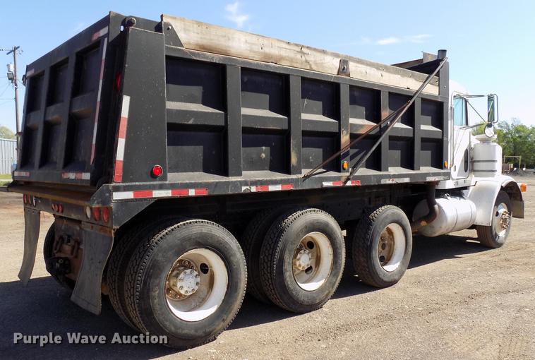 image for item DF4467 1997 Peterbilt 357 dump truck