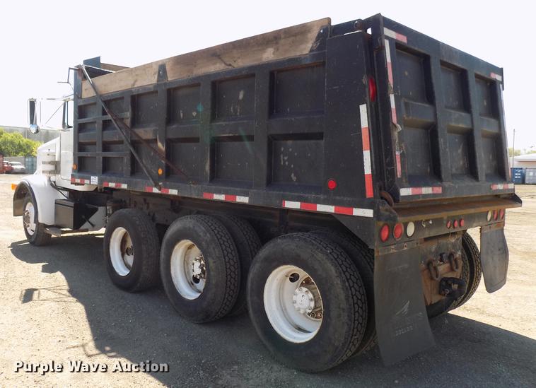 image for item DF4467 1997 Peterbilt 357 dump truck