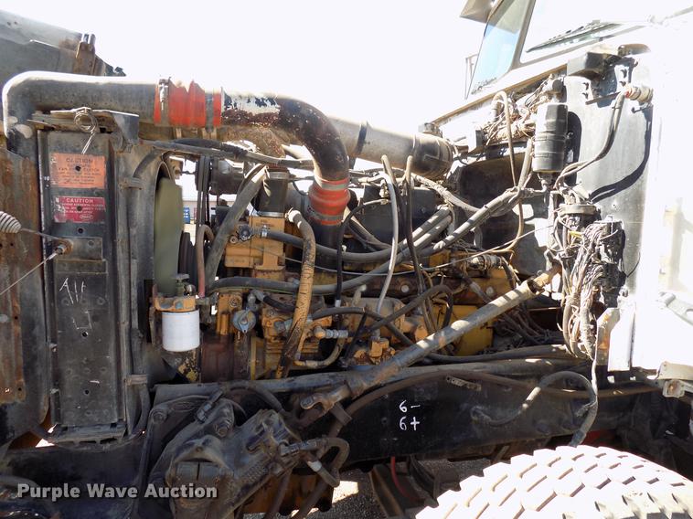 image for item DF4467 1997 Peterbilt 357 dump truck