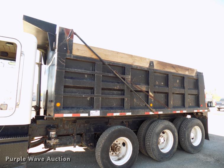 image for item DF4467 1997 Peterbilt 357 dump truck