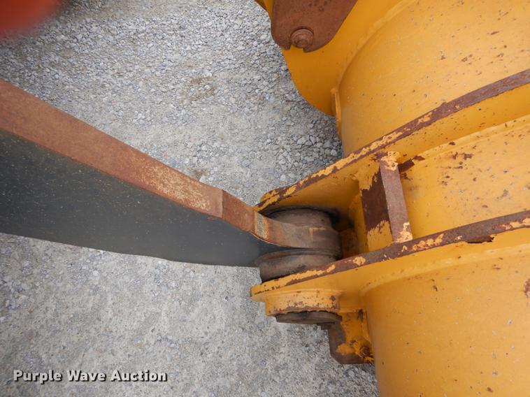 image for item DF6585 2011 John Deere 644K wheel loader