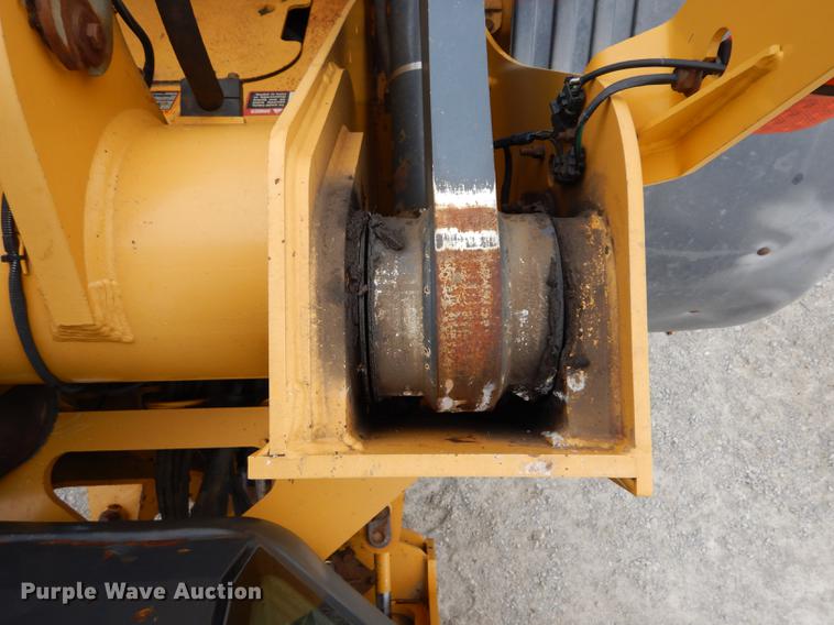 image for item DF6585 2011 John Deere 644K wheel loader