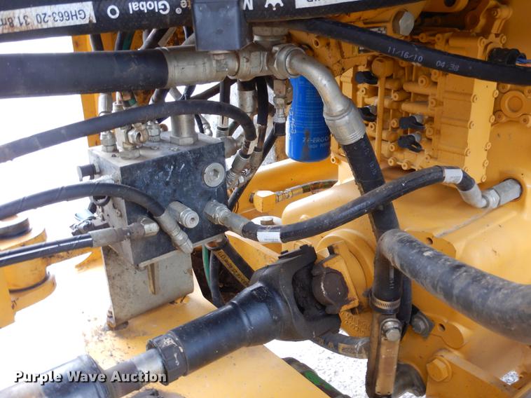image for item DF6585 2011 John Deere 644K wheel loader