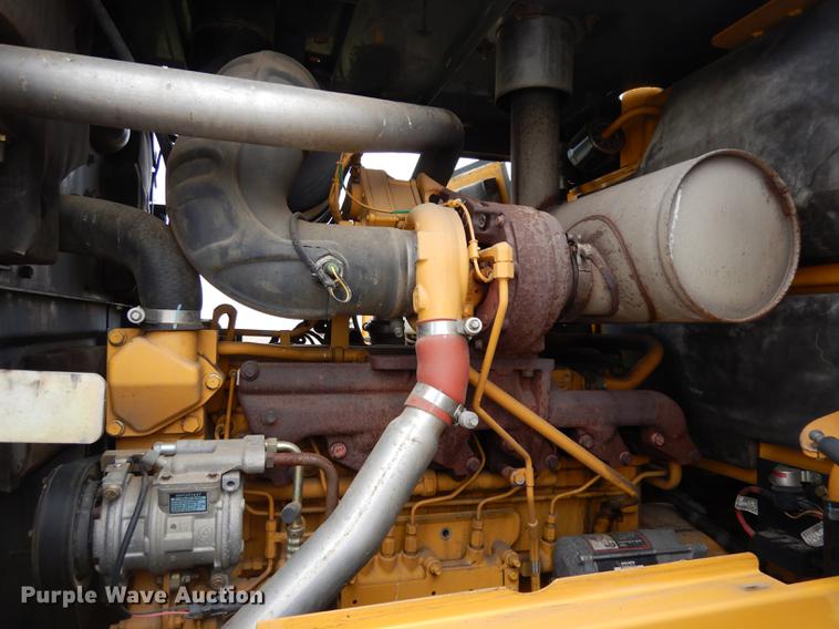 image for item DF6585 2011 John Deere 644K wheel loader