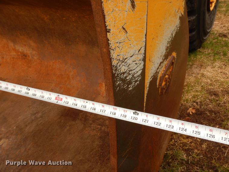 image for item DF6585 2011 John Deere 644K wheel loader