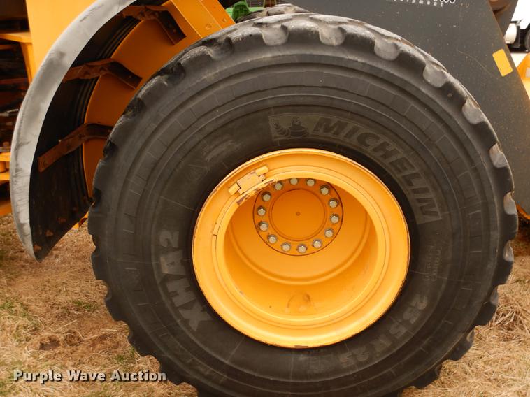 image for item DF6585 2011 John Deere 644K wheel loader