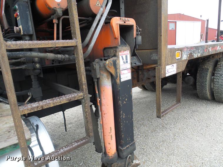 image for item DF7176 2004 Atlas/terex 250.IV truck crane bed