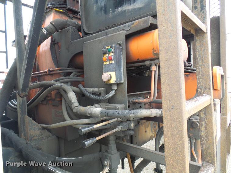 image for item DF7176 2004 Atlas/terex 250.IV truck crane bed