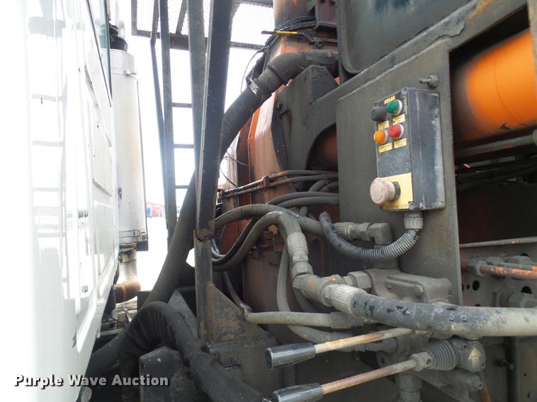 image for item DF7176 2004 Atlas/terex 250.IV truck crane bed