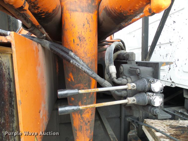 image for item DF7176 2004 Atlas/terex 250.IV truck crane bed