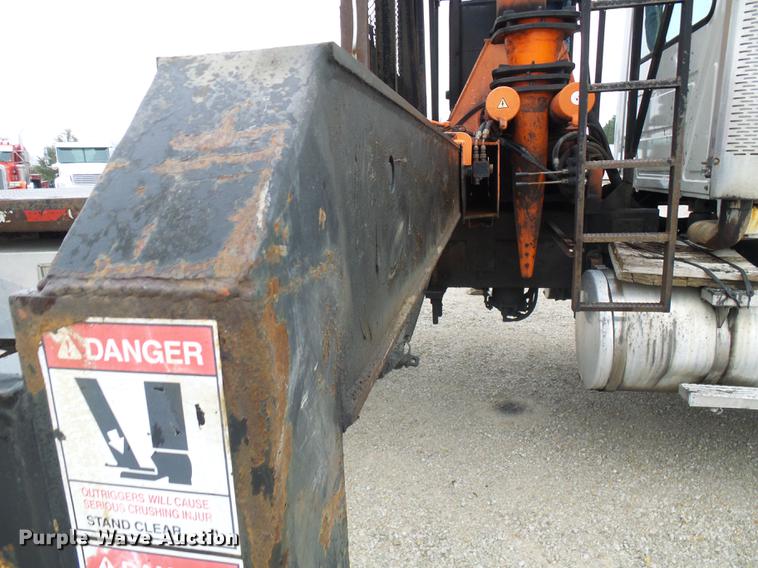 image for item DF7176 2004 Atlas/terex 250.IV truck crane bed