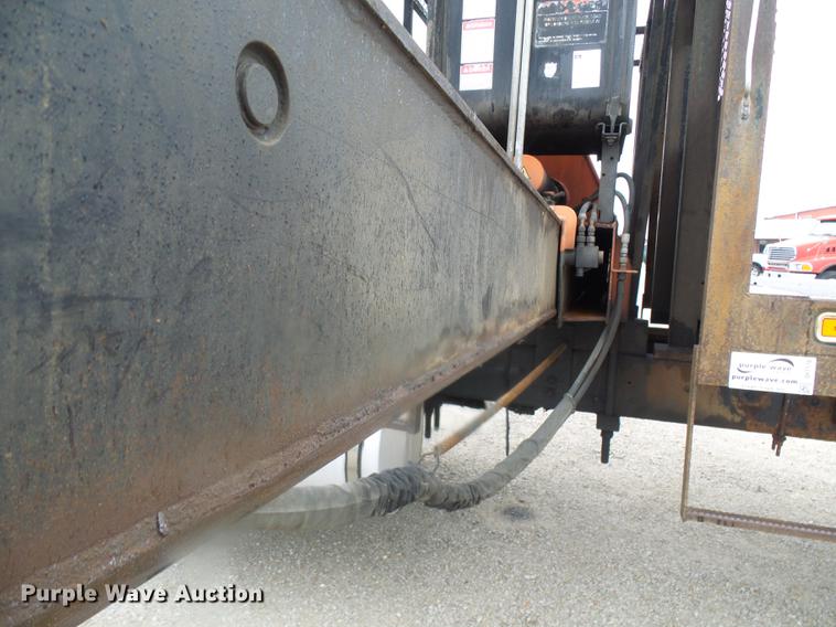 image for item DF7176 2004 Atlas/terex 250.IV truck crane bed