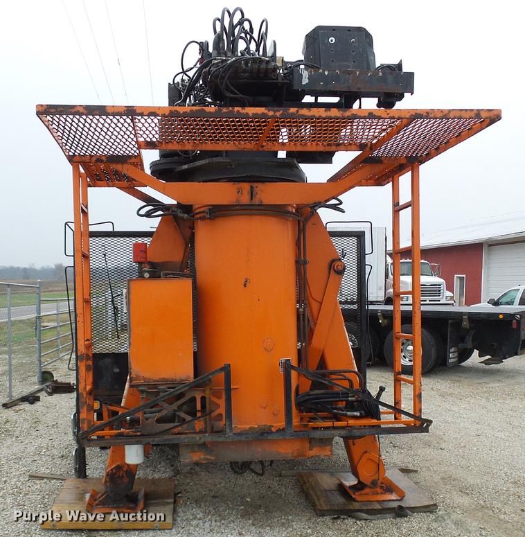 image for item DF7178 2002 IMT 16000S2J194546 truck crane bed