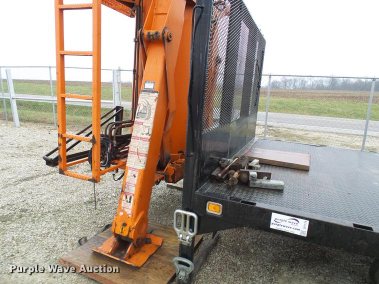image for item DF7178 2002 IMT 16000S2J194546 truck crane bed