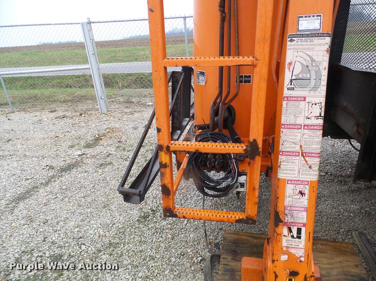 image for item DF7178 2002 IMT 16000S2J194546 truck crane bed