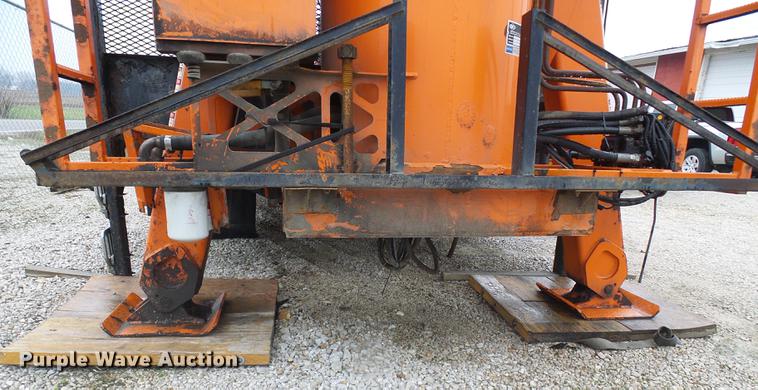 image for item DF7178 2002 IMT 16000S2J194546 truck crane bed
