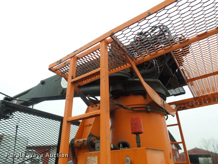 image for item DF7178 2002 IMT 16000S2J194546 truck crane bed