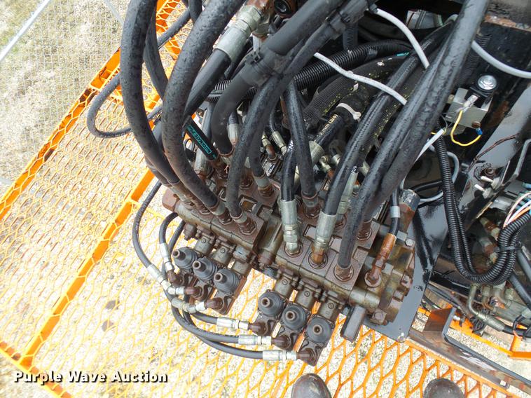 image for item DF7178 2002 IMT 16000S2J194546 truck crane bed