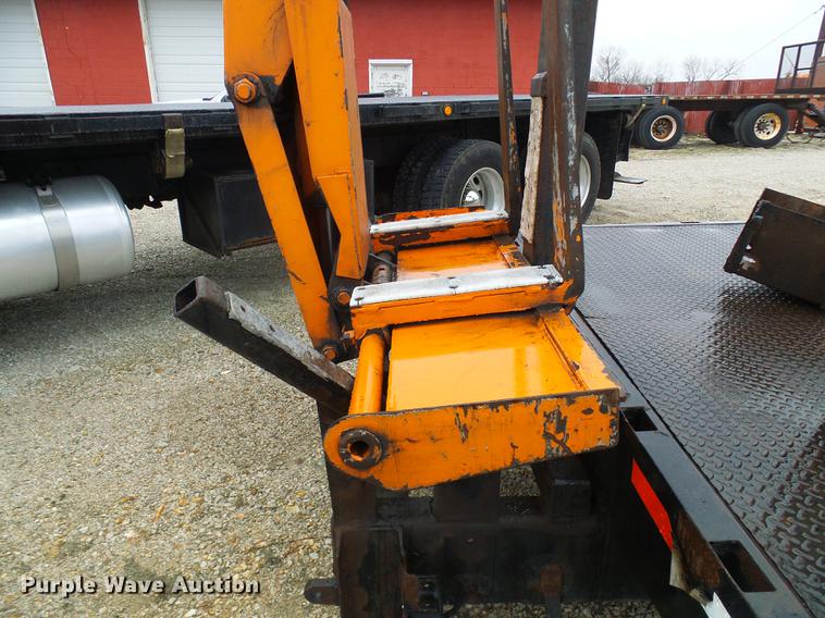 image for item DF7178 2002 IMT 16000S2J194546 truck crane bed