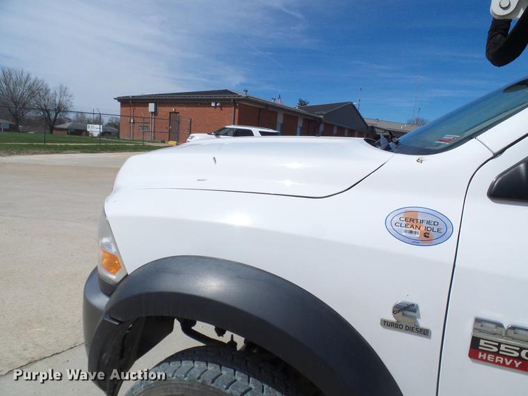 image for item DF7182 2011 Dodge Ram 5500 bucket truck