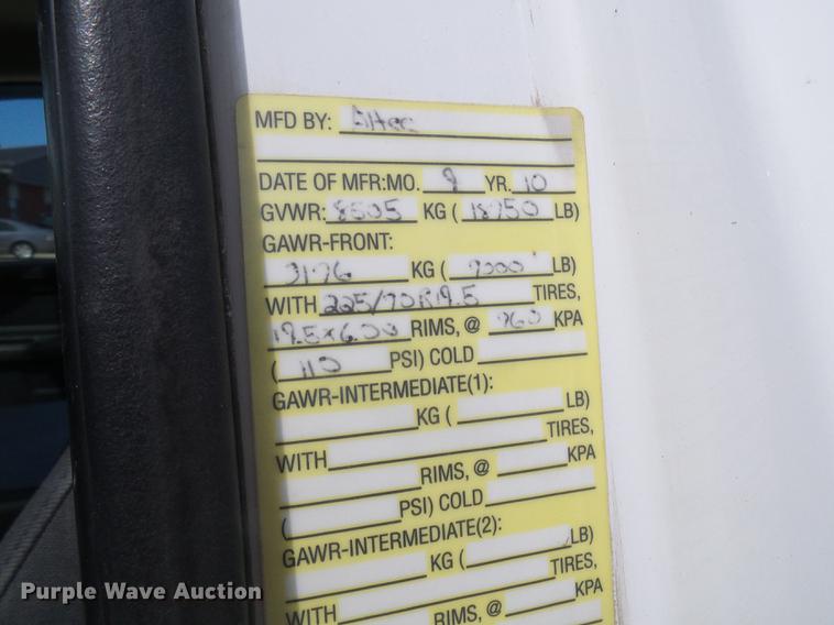 image for item DF7182 2011 Dodge Ram 5500 bucket truck