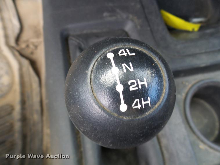 image for item DF7182 2011 Dodge Ram 5500 bucket truck