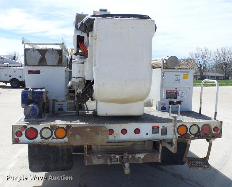 image for item DF7183 2011 Dodge Ram 5500 bucket truck