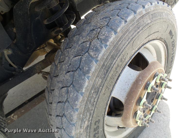 image for item DF7183 2011 Dodge Ram 5500 bucket truck