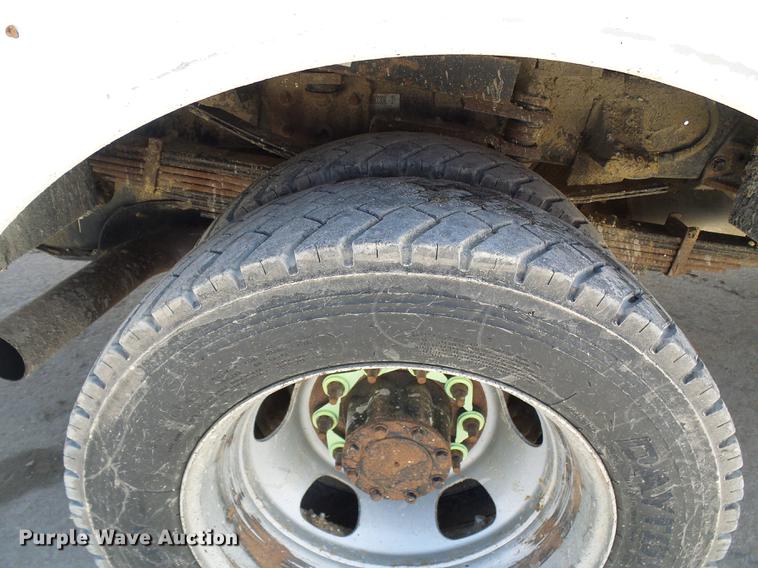 image for item DF7183 2011 Dodge Ram 5500 bucket truck