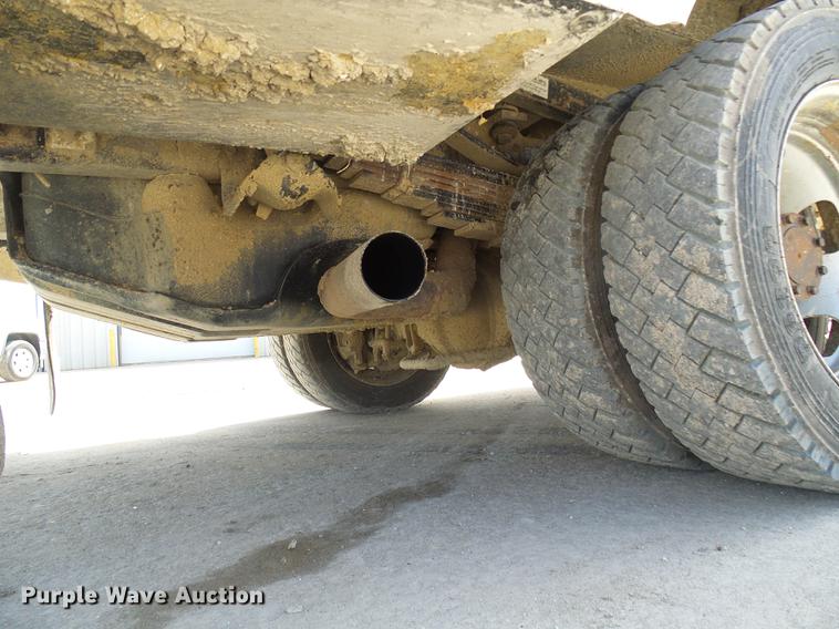 image for item DF7183 2011 Dodge Ram 5500 bucket truck