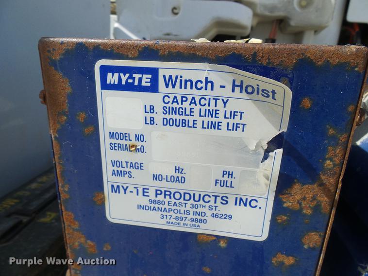 image for item DF7183 2011 Dodge Ram 5500 bucket truck