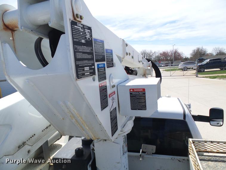 image for item DF7183 2011 Dodge Ram 5500 bucket truck