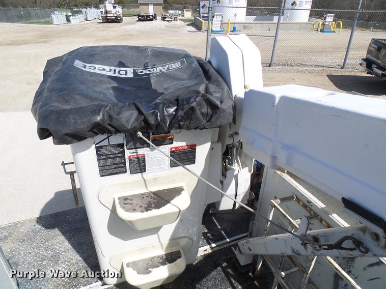 image for item DF7183 2011 Dodge Ram 5500 bucket truck