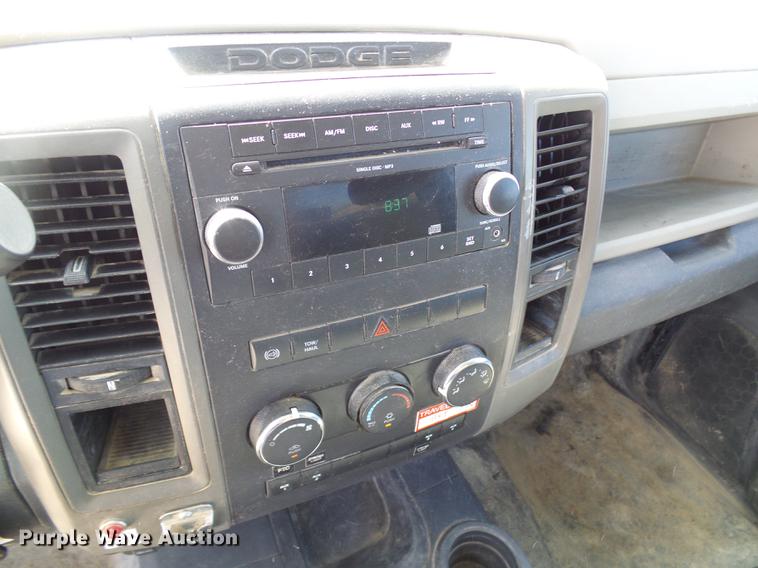 image for item DF7183 2011 Dodge Ram 5500 bucket truck