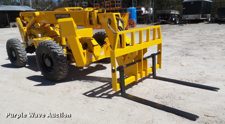 image for item DF7189 Pettibone 8044 telehandler
