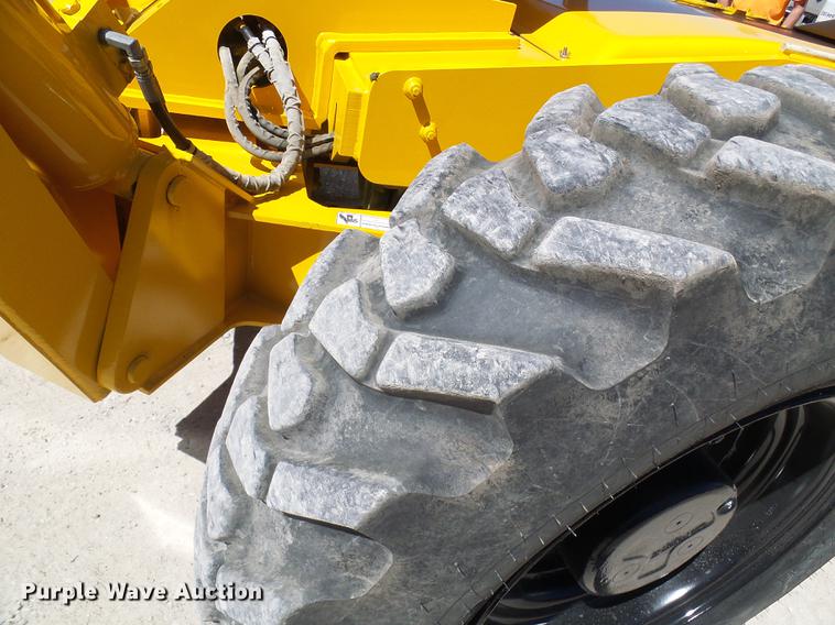 image for item DF7189 Pettibone 8044 telehandler