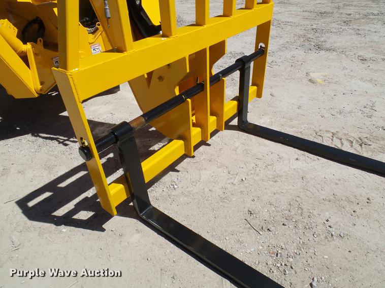 image for item DF7189 Pettibone 8044 telehandler