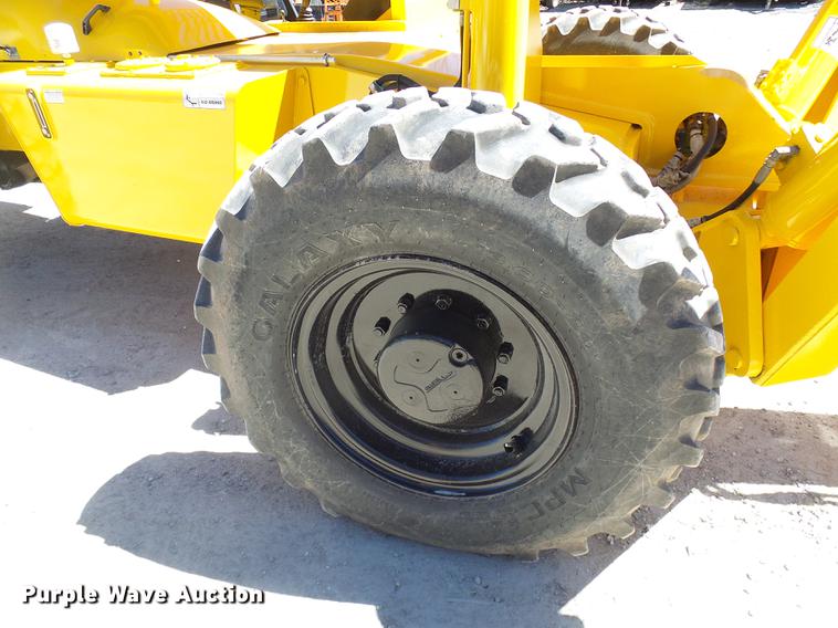 image for item DF7189 Pettibone 8044 telehandler