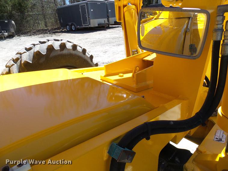 image for item DF7189 Pettibone 8044 telehandler