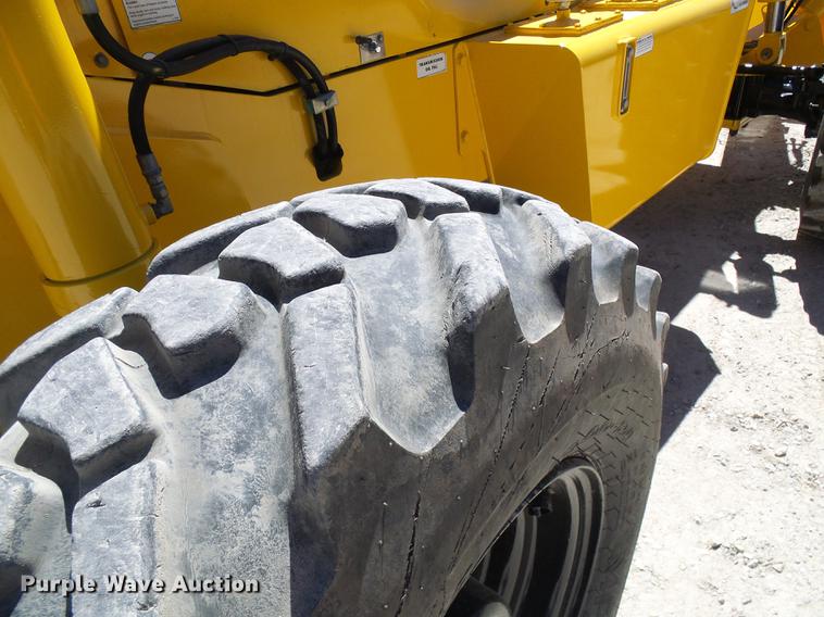 image for item DF7189 Pettibone 8044 telehandler